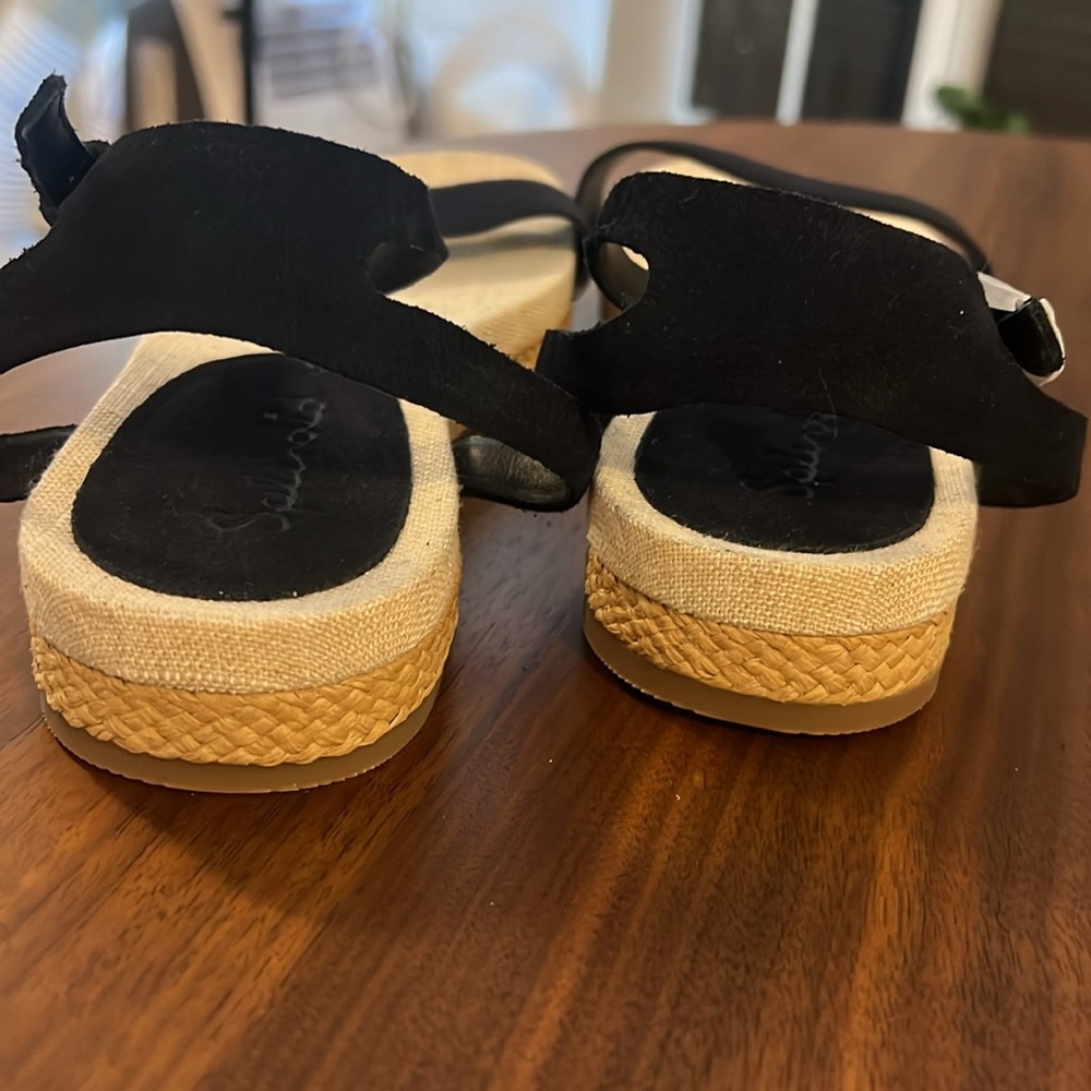 Splendid Sandals - Picture 4 of 5
